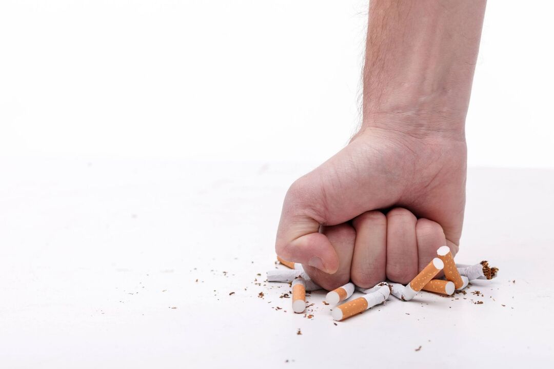 Cigarette Cancel Using Nicode Spray